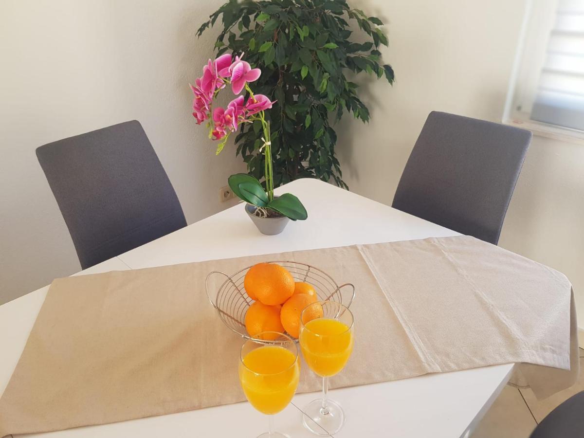 Apartman Mia With Pool1 Split Exterior foto