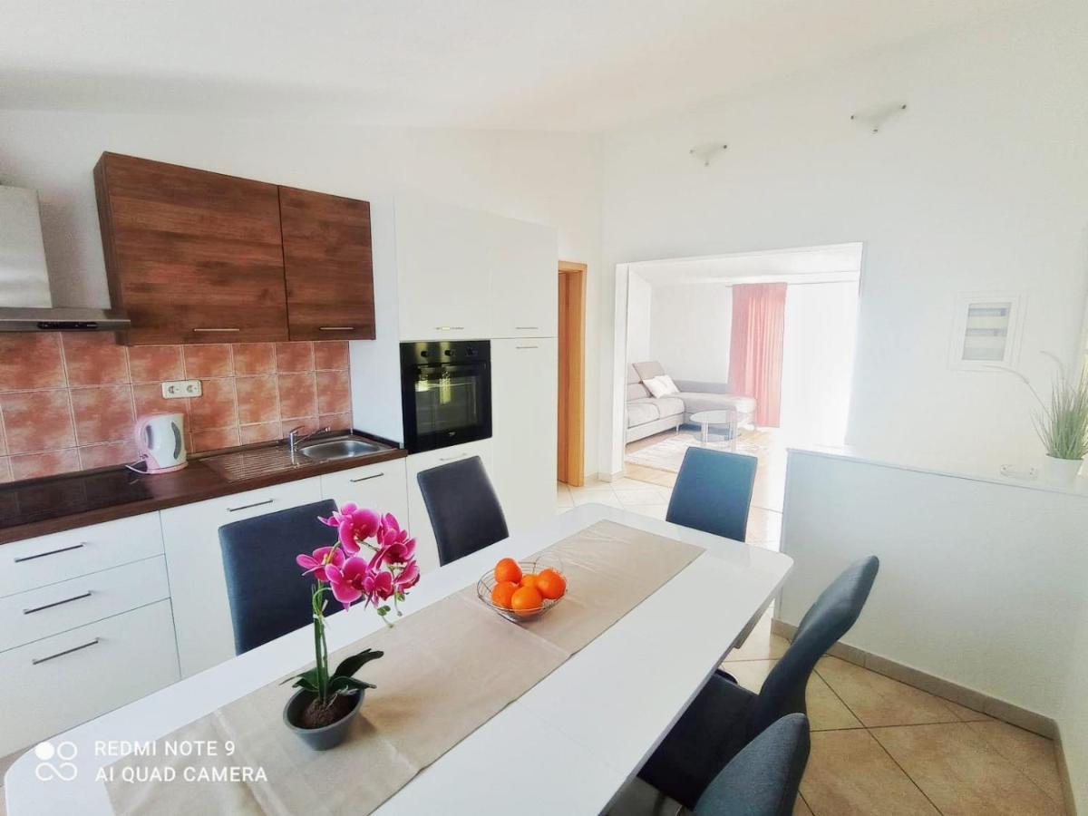 Apartman Mia With Pool1 Split Exterior foto