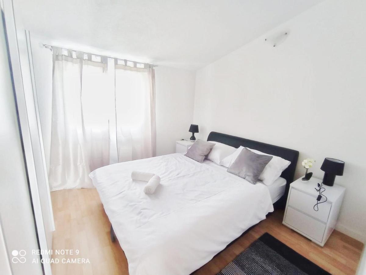Apartman Mia With Pool1 Split Exterior foto