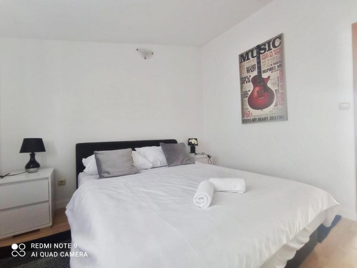 Apartman Mia With Pool1 Split Exterior foto