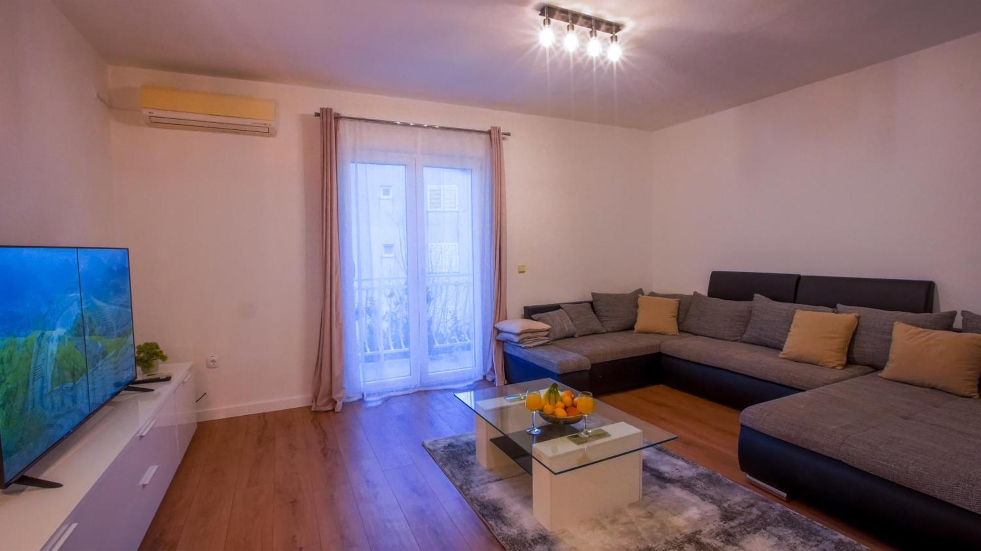Apartman Mia With Pool1 Split Exterior foto